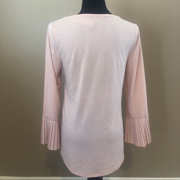 Chico’s Pleat detail top (s) - Picture 3 of 7